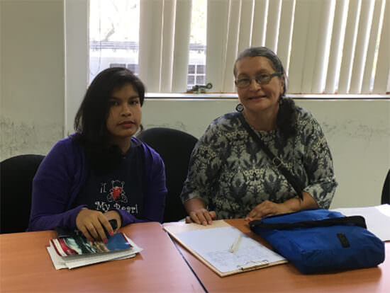 Licenciadas Iriana Quiaragua S. y Julia Salazar M.
